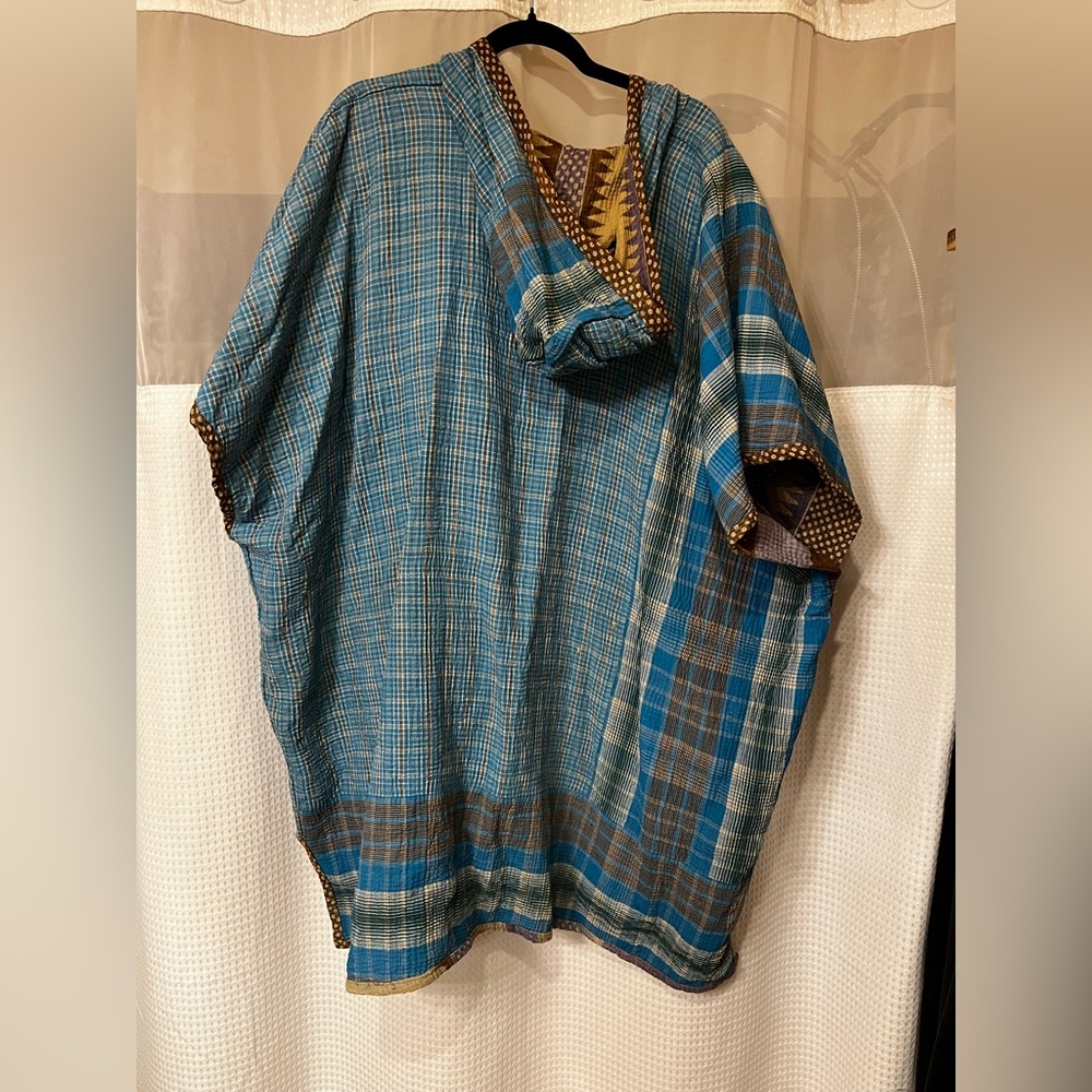 Kantha Bae Peace & Love Poncho - Picture 8 of 8